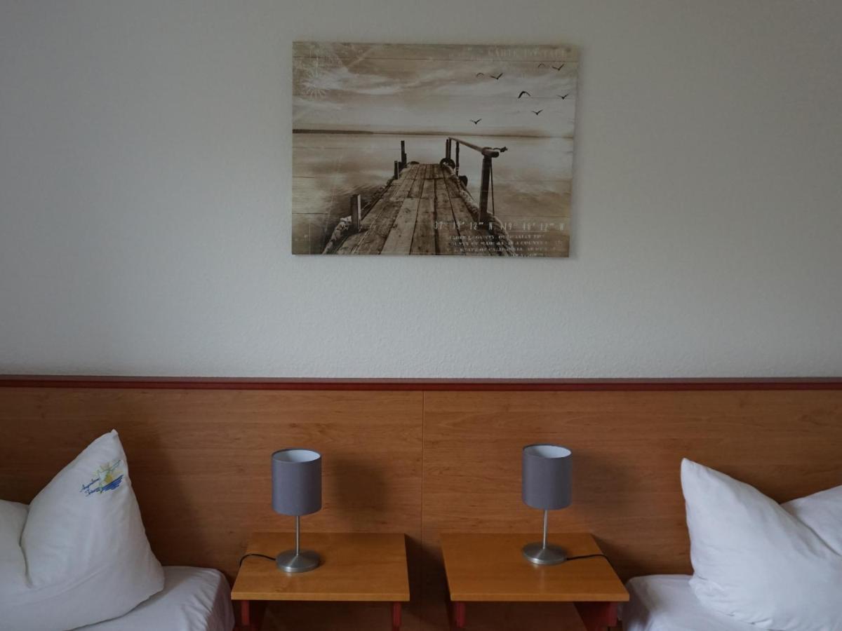Ferienwohnung Mone オストゼーバート・ディアーハーゲン エクステリア 写真